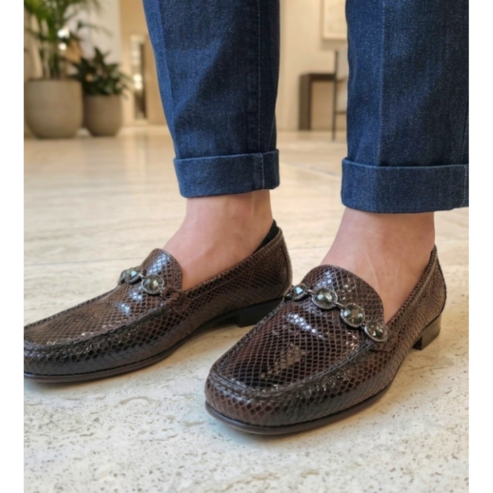 STUART WEITZMAN Brown Python Embossed Comfy Leather Loafers Embellished sz 9M